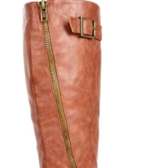 New Size 5.5 Faux Leather Woman’s Boots - Picture 4 of 6